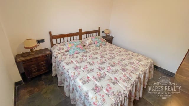 5 quarto Moradia para venda em L'Escala com piscina garagem - 550 000 € (Ref: 7429905)