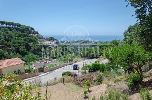 Grunde uden byggetilladelser til salg i Lloret de Mar - € 115.000 (Ref: 7431642)