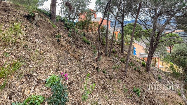 Grunde uden byggetilladelser til salg i Serra Brava, Lloret de Mar - € 105.450 (Ref: 7435362)