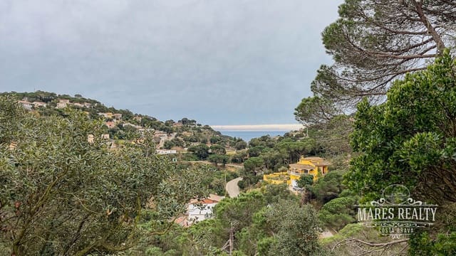 Rakentamaton maa myytävänä paikassa Serra Brava, Lloret de Mar - 105 450 € (Ref: 7435363)