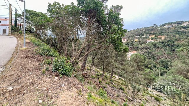 Rakentamaton maa myytävänä paikassa Serra Brava, Lloret de Mar - 105 450 € (Ref: 7435363)