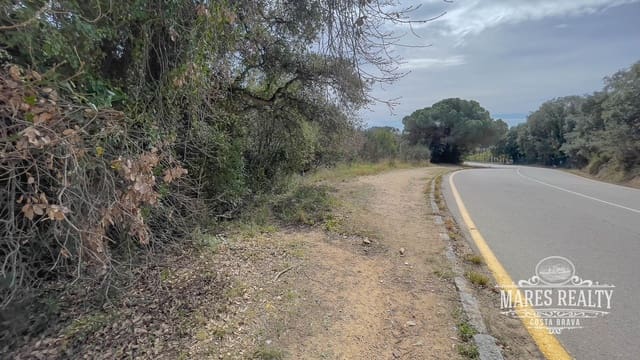 Grunde uden byggetilladelser til salg i Fenals, Lloret de Mar - € 2.280.000 (Ref: 7458204)