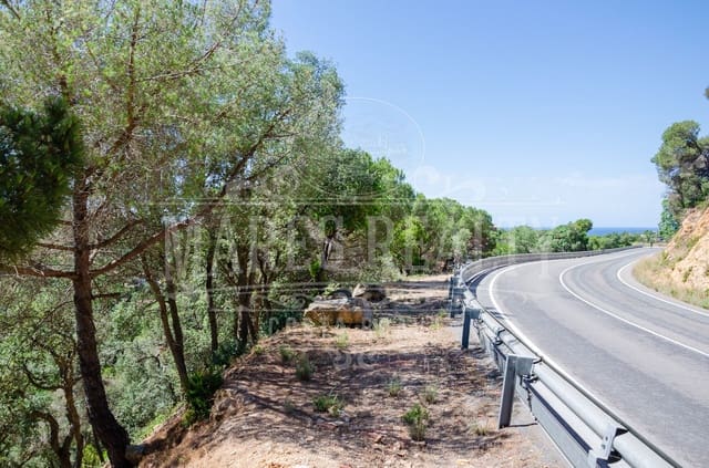 Grunde uden byggetilladelser til salg i Lloret de Mar - € 106.000 (Ref: 7458212)