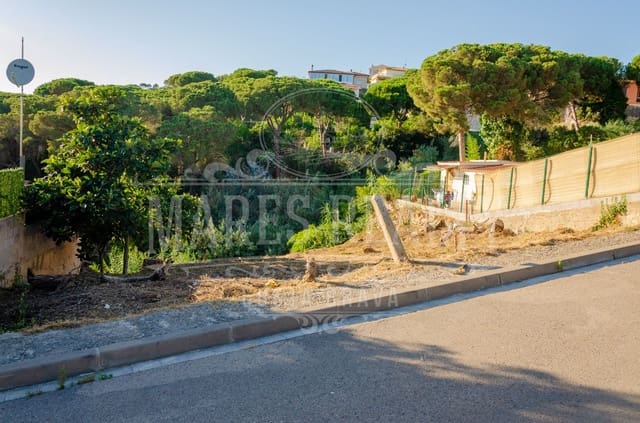 Grunde uden byggetilladelser til salg i Lloret de Mar - € 86.000 (Ref: 7458214)