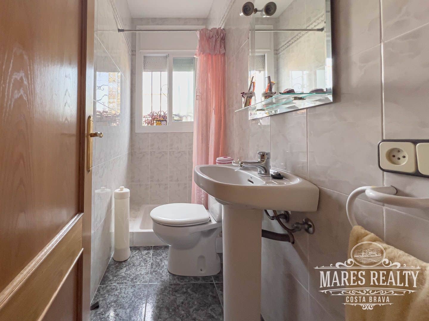 4 bedroom Villa for sale in Lloret de Mar with pool garage - € 499,000 (Ref: 7465192)