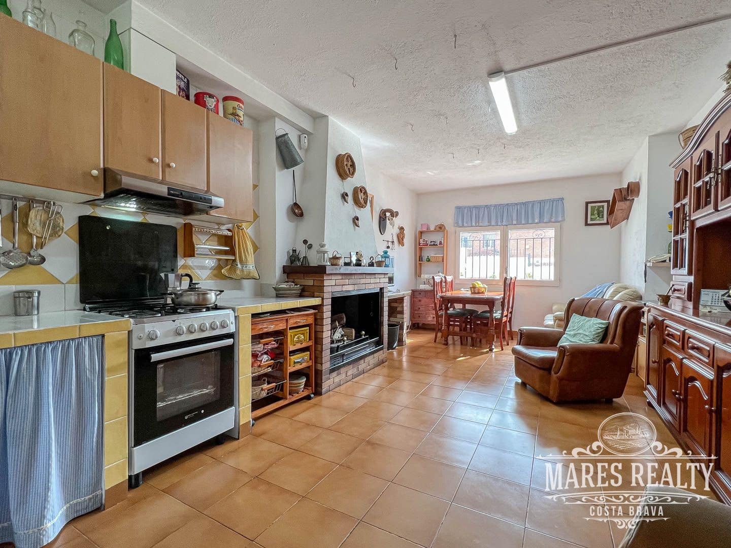 4 bedroom Villa for sale in Lloret de Mar with pool garage - € 499,000 (Ref: 7465192)