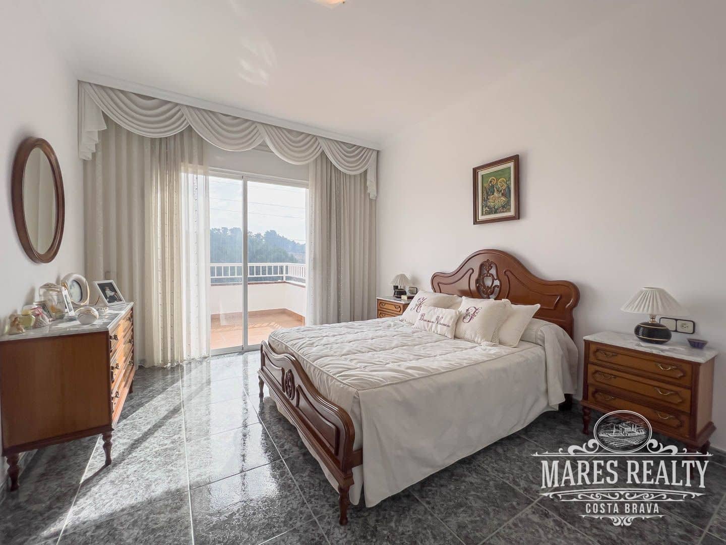 4 bedroom Villa for sale in Lloret de Mar with pool garage - € 499,000 (Ref: 7465192)