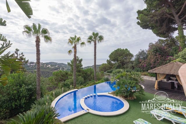 4 soveværelse Villa til salg i Serra Brava, Lloret de Mar med swimmingpool garage - € 1.590.000 (Ref: 7472203)