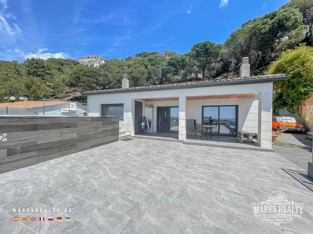 3 soverom Villa til salgs i Roca Grossa, Lloret de Mar med svømmebasseng garasje - € 800 000 (Ref: 7555466)