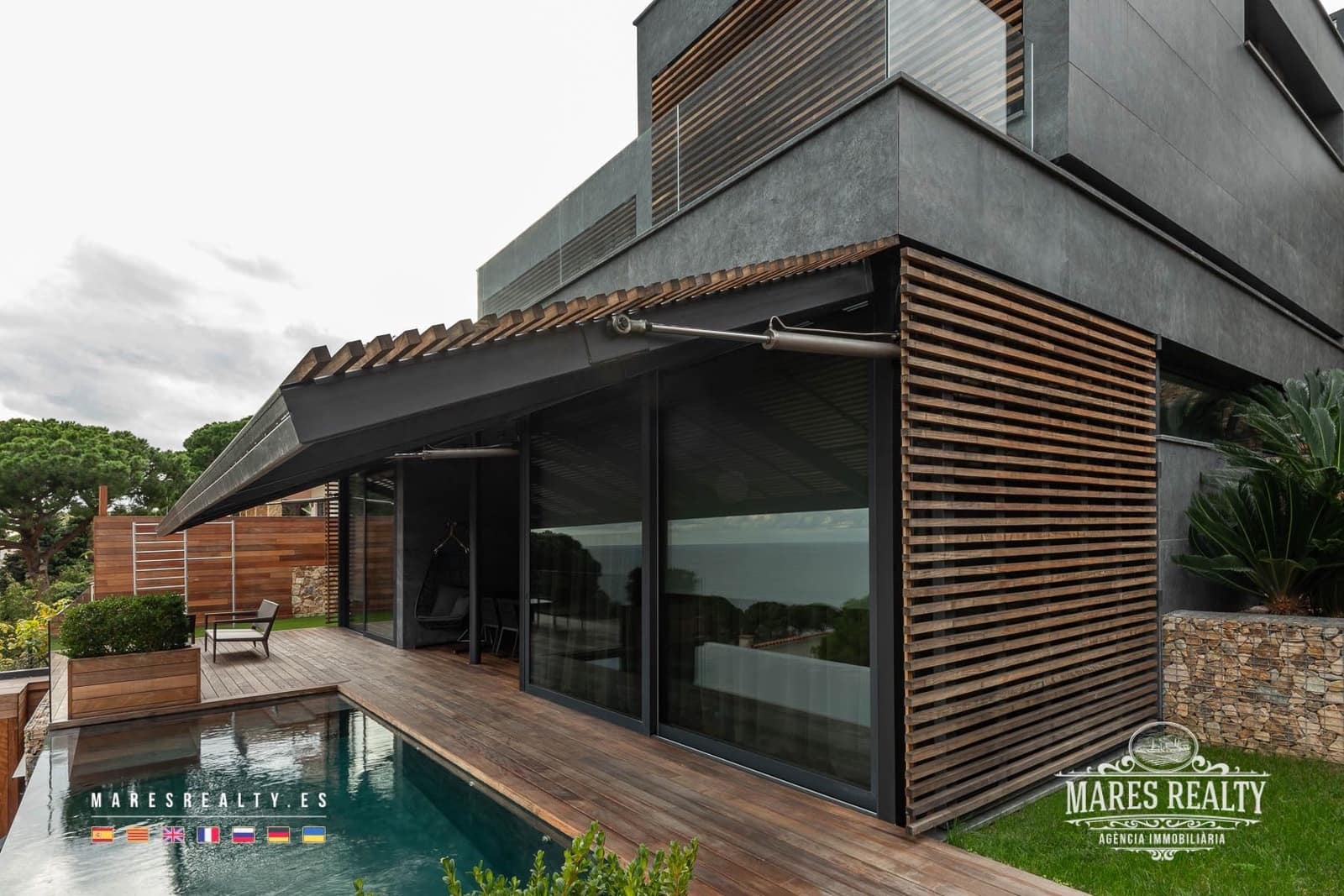 6 soveværelse Villa til salg i Lloret de Mar med swimmingpool garage - € 4.500.000 (Ref: 7561786)