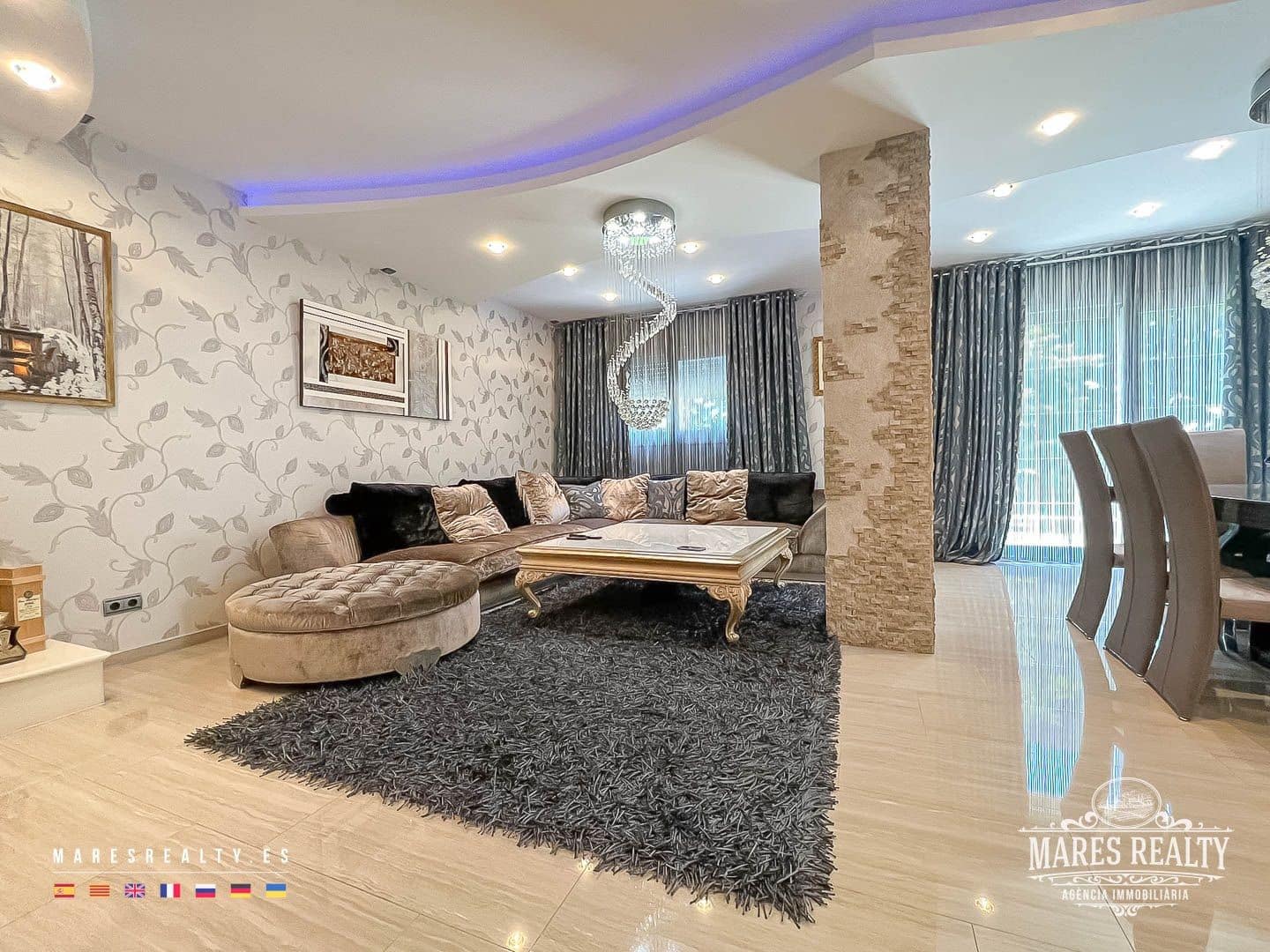 4 makuuhuone Huvila myytävänä paikassa Lloret de Mar mukana uima-altaan 
autotalli - 1 590 000 € (Ref: 7566973)