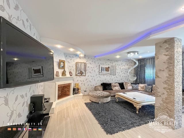 4 soverom Villa til salgs i Condado del Jaruco - Puigventós, Lloret de Mar med svømmebasseng garasje - € 1 590 000 (Ref: 7566973)