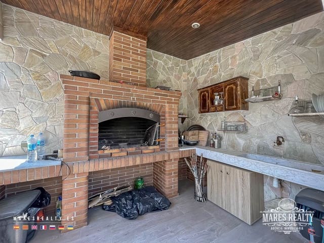 4 soverom Villa til salgs i Condado del Jaruco - Puigventós, Lloret de Mar med svømmebasseng garasje - € 1 590 000 (Ref: 7566973)