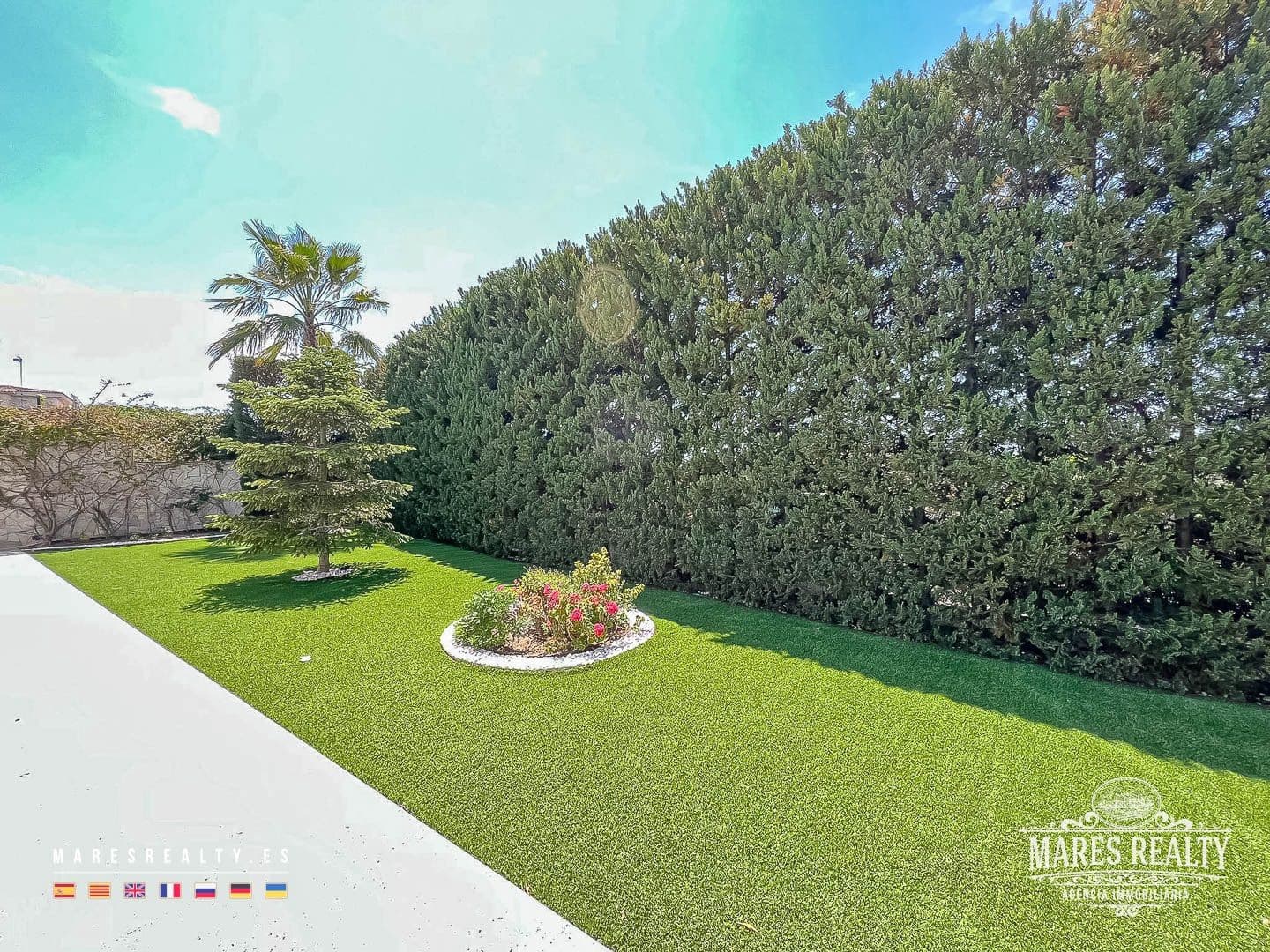 4 makuuhuone Huvila myytävänä paikassa Lloret de Mar mukana uima-altaan 
autotalli - 1 590 000 € (Ref: 7566973)