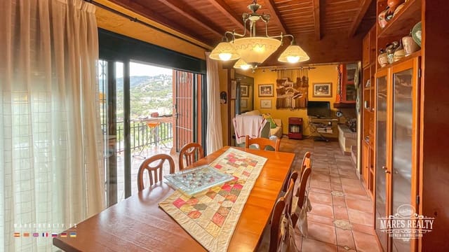 3 Zimmer Villa zu verkaufen in Canyelles, Lloret de Mar mit Garage - 350.000 € (Ref: 7572542)