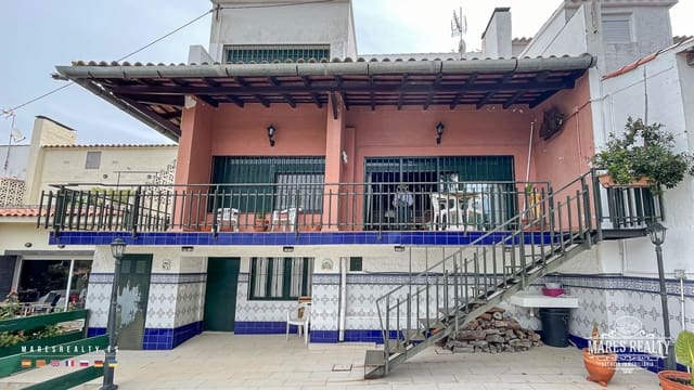 3 Zimmer Villa zu verkaufen in Canyelles, Lloret de Mar mit Garage - 350.000 € (Ref: 7572542)