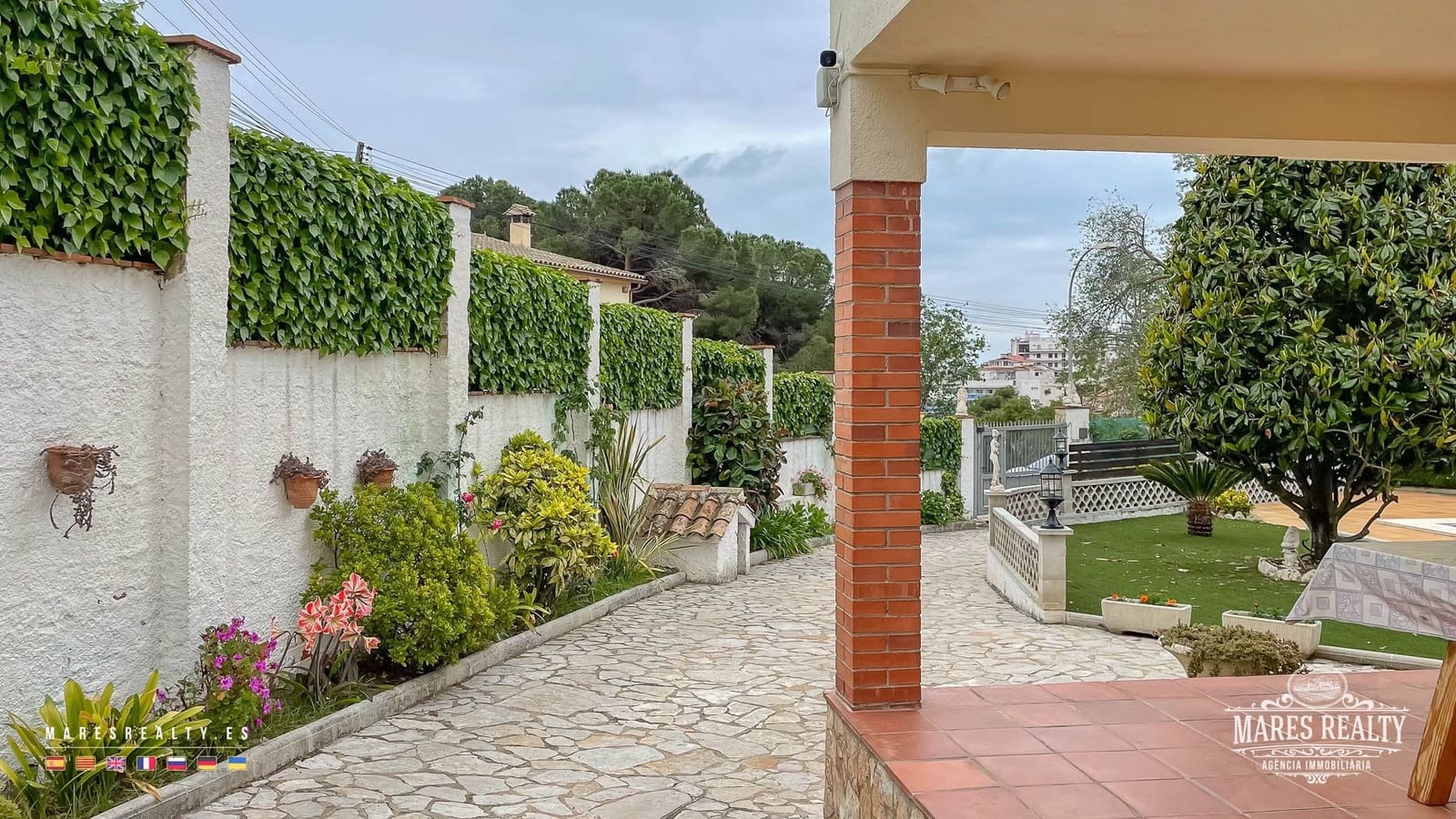 3 soveværelse Villa til salg i Lloret de Mar med swimmingpool garage - € 590.000 (Ref: 7580553)