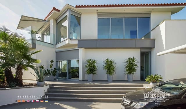 3 bedroom Villa for sale in Tossa de Mar with pool garage - € 1,315,000 (Ref: 7597342)