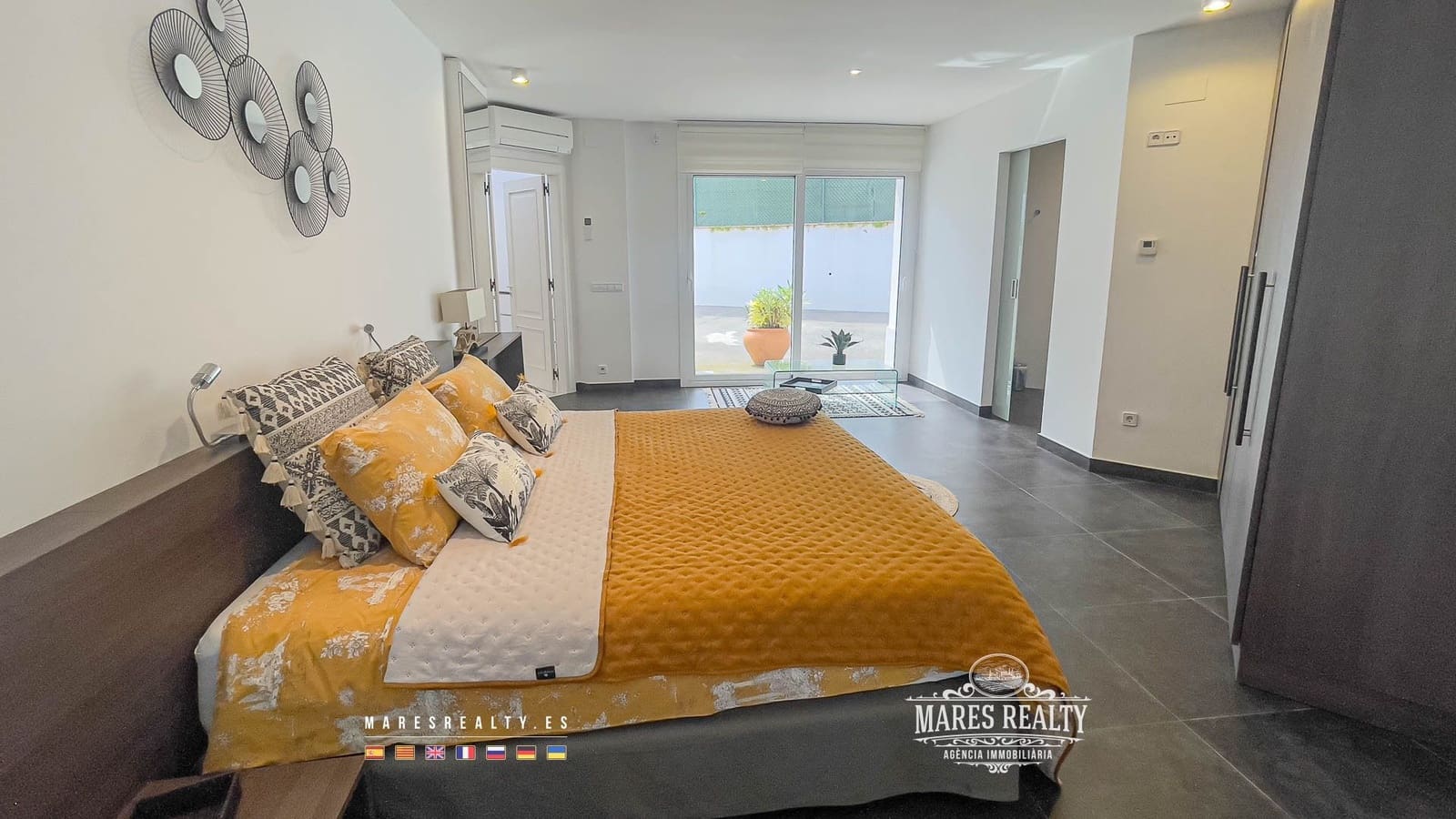 4 slaapkamer Villa te koop in Lloret de Mar met zwembad garage - € 2.950.000 (Ref: 7618313)