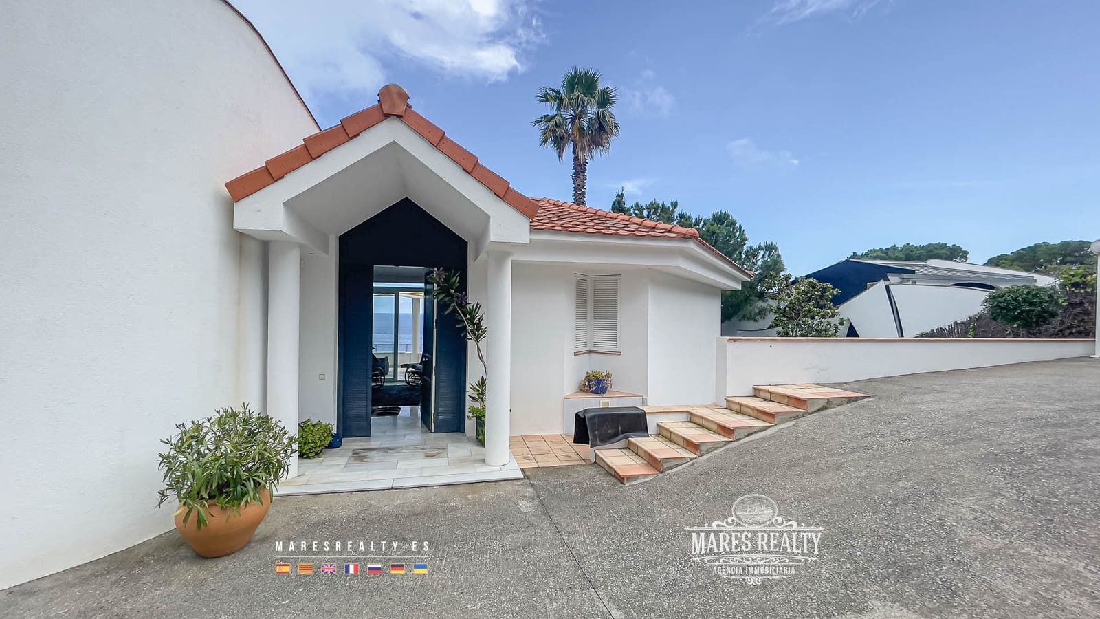 4 slaapkamer Villa te koop in Lloret de Mar met zwembad garage - € 2.950.000 (Ref: 7618313)