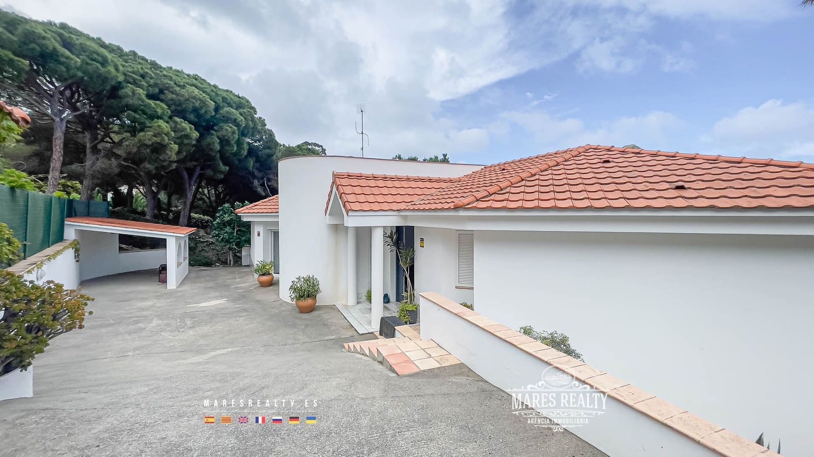 4 slaapkamer Villa te koop in Lloret de Mar met zwembad garage - € 2.950.000 (Ref: 7618313)