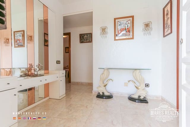 Chalet de 7 habitaciones en Lloret de Mar en venta con piscina garaje - 490.000 € (Ref: 7632090)
