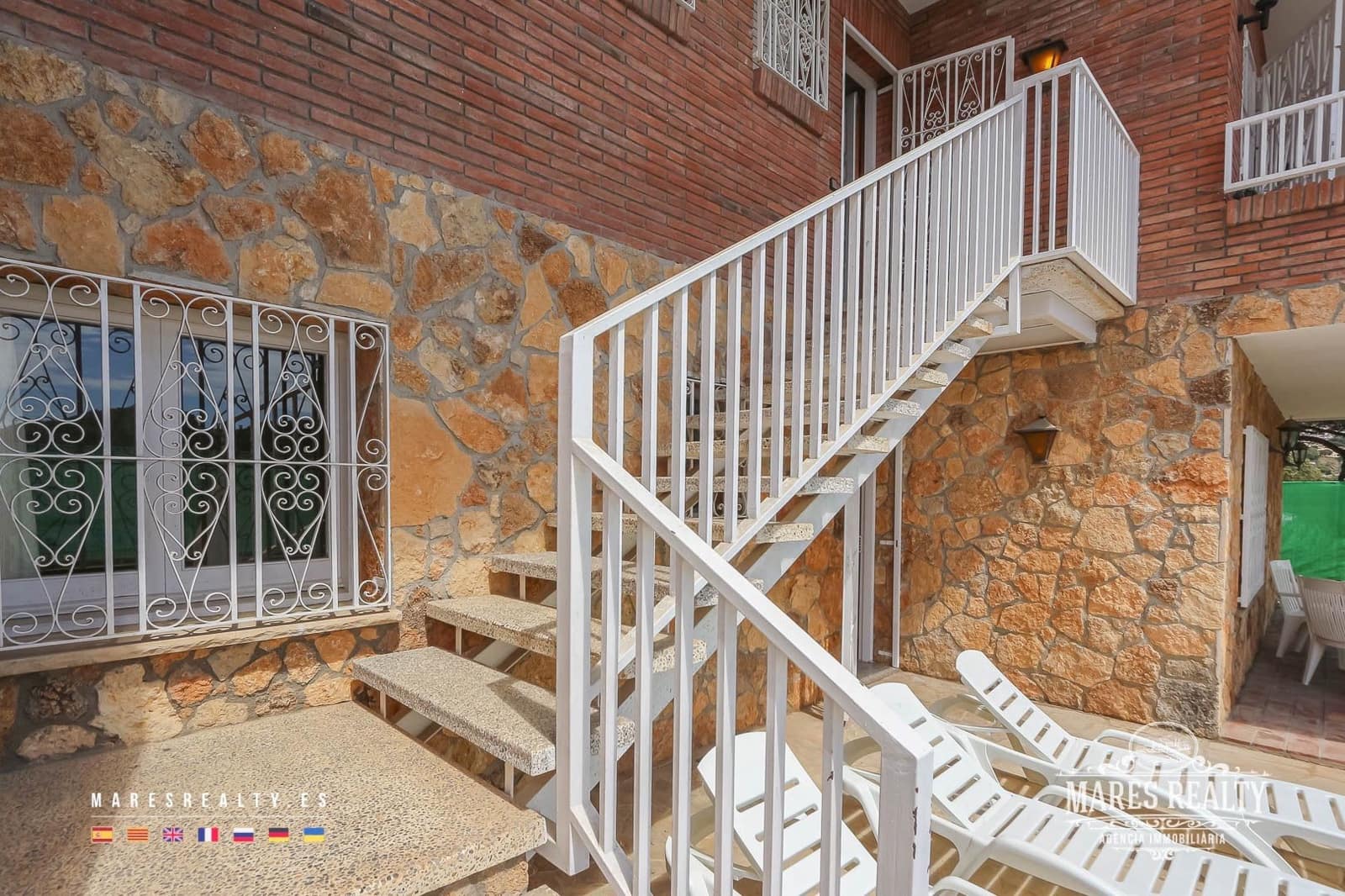 7 bedroom Villa for sale in Lloret de Mar with pool garage - € 490,000 (Ref: 7632090)