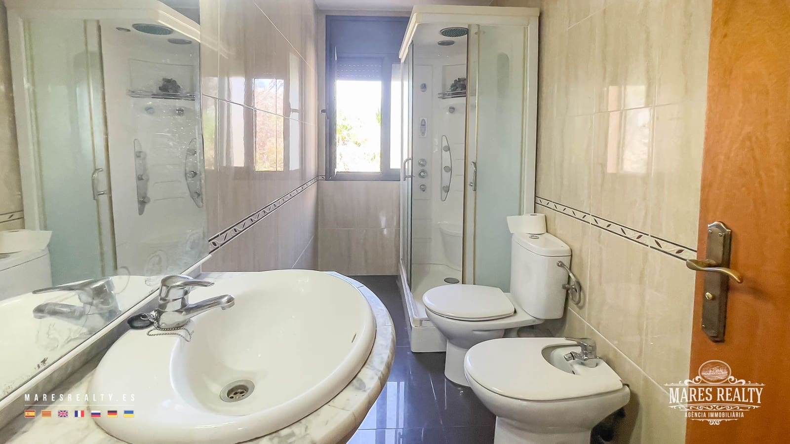6 chambre Villa/Maison à vendre à Lloret de Mar avec garage - 400 000 € (Ref: 7638792)