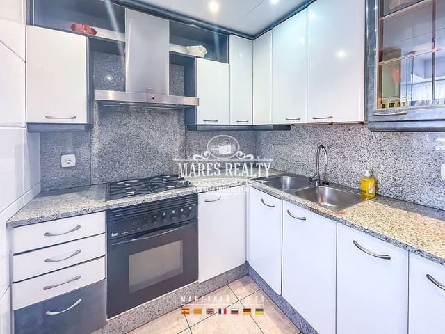 3 bedroom Flat for sale in Pineda de Mar with garage - € 260,000 (Ref: 7647090)