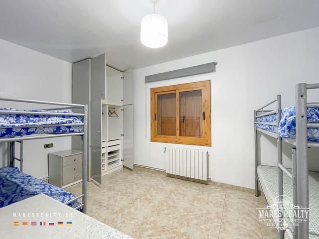 Chalet de 3 habitaciones en Lloret de Mar en venta con piscina garaje - 636.000 € (Ref: 7650730)