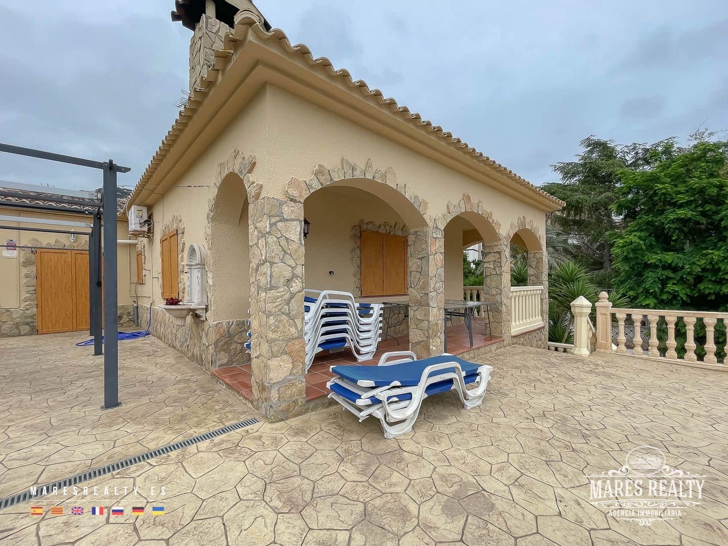 3 bedroom Villa for sale in Lloret de Mar with pool garage - € 636,000 (Ref: 7650730)