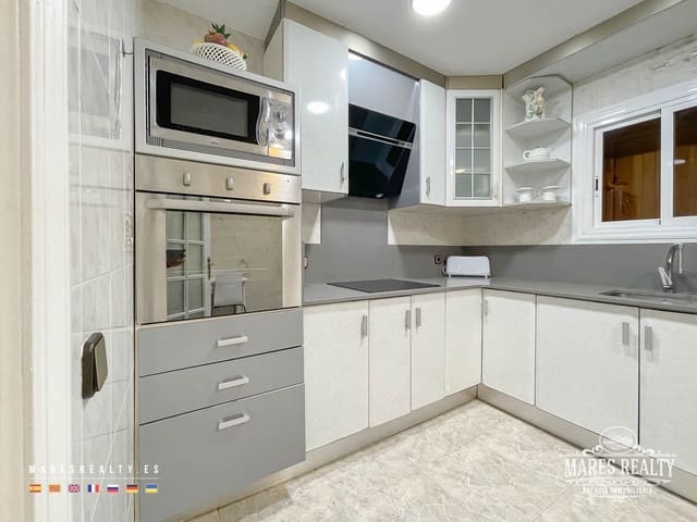 Chalet de 3 habitaciones en Lloret de Mar en venta con piscina garaje - 636.000 € (Ref: 7650730)