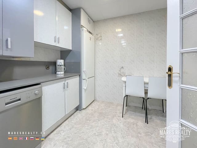 Chalet de 3 habitaciones en Lloret de Mar en venta con piscina garaje - 636.000 € (Ref: 7650730)