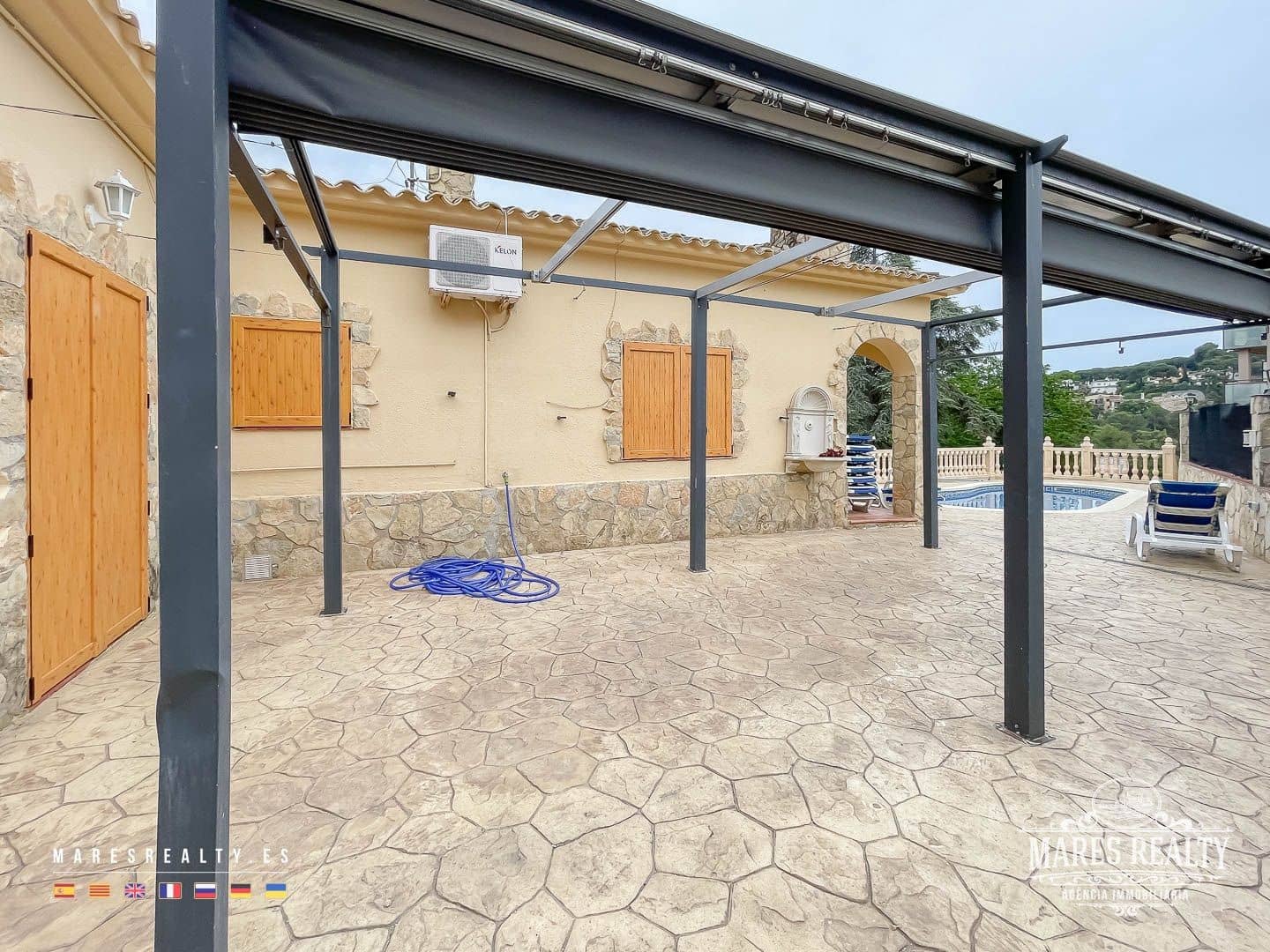 3 bedroom Villa for sale in Lloret de Mar with pool garage - € 636,000 (Ref: 7650730)