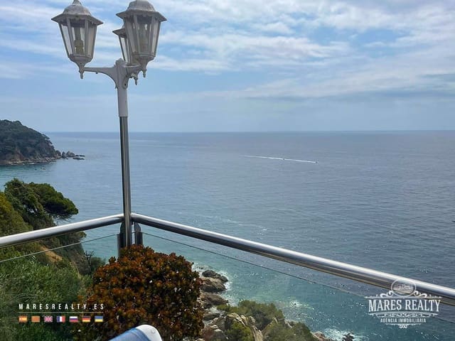 Chalet de 7 habitaciones en Lloret de Mar en venta con piscina garaje - 5.900.000 € (Ref: 7680163)