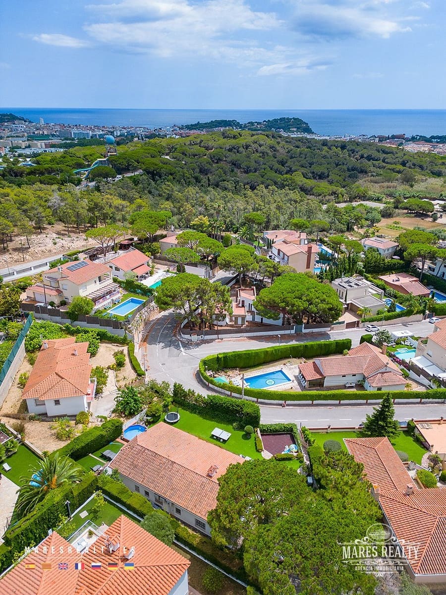 3 chambre Villa/Maison à vendre à Lloret de Mar avec garage - 685 000 € (Ref: 7723215)