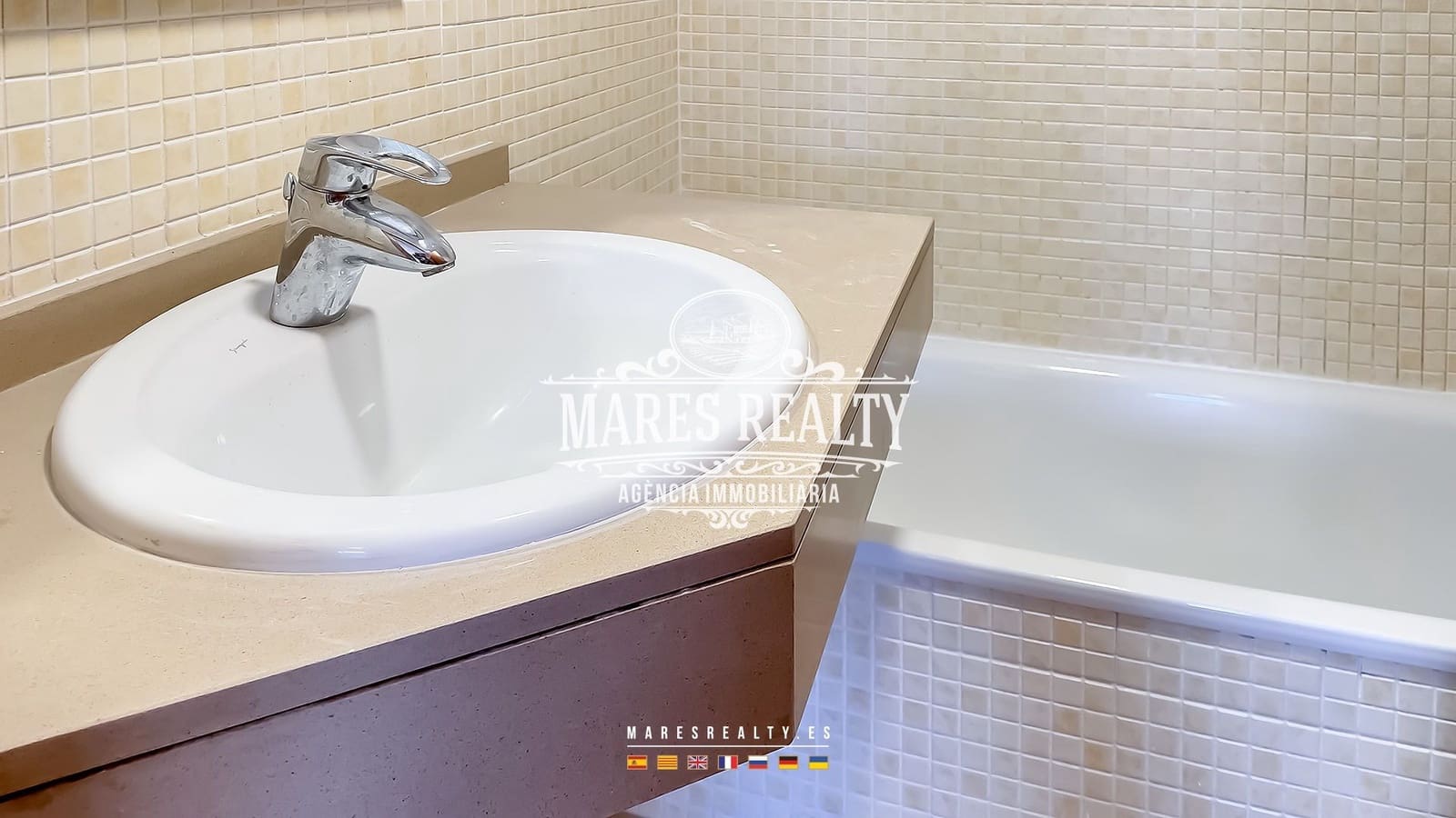 3 soveværelse Lejlighed til salg i Lloret de Mar med swimmingpool - € 350.000 (Ref: 7747774)