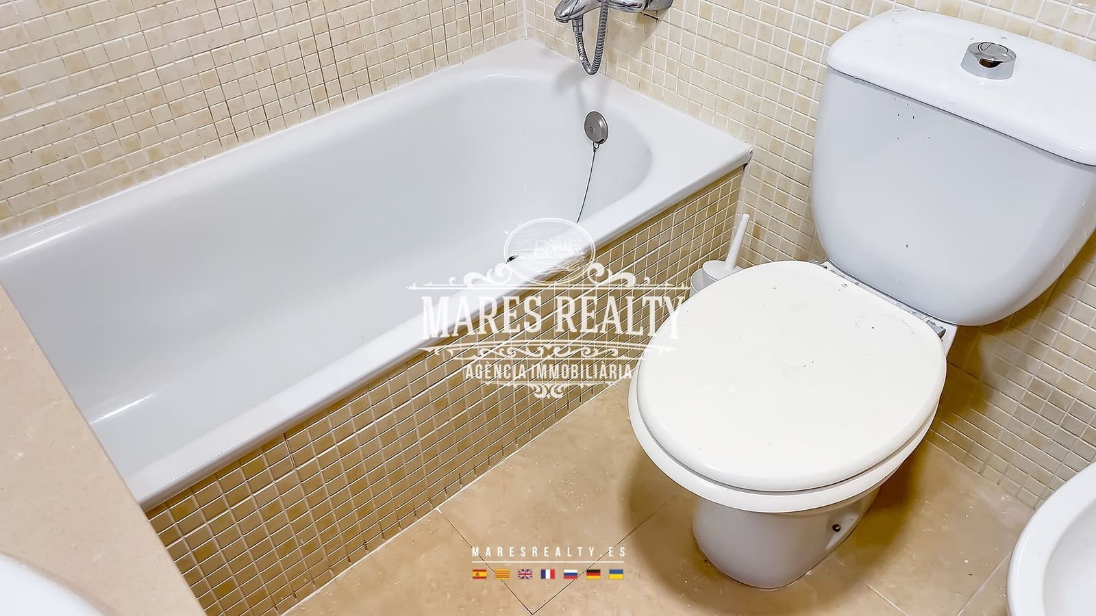 3 soveværelse Lejlighed til salg i Lloret de Mar med swimmingpool - € 350.000 (Ref: 7747774)