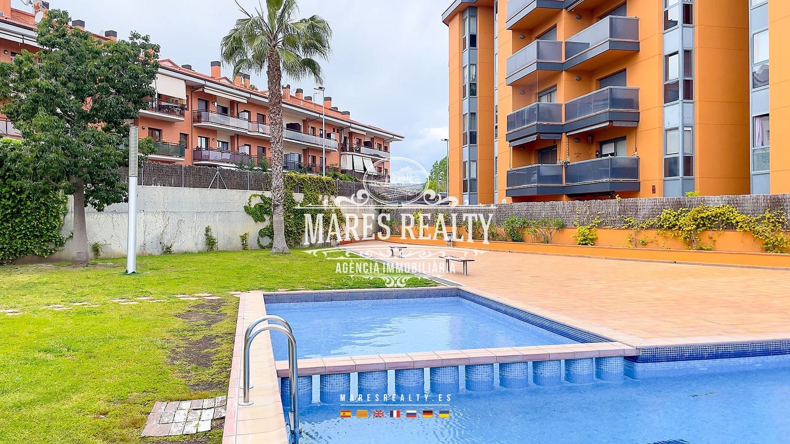 3 soveværelse Lejlighed til salg i Lloret de Mar med swimmingpool - € 350.000 (Ref: 7747774)