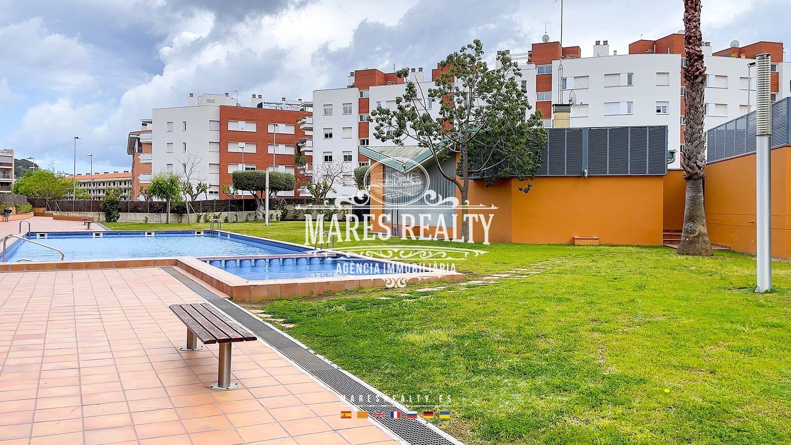 3 soveværelse Lejlighed til salg i Lloret de Mar med swimmingpool - € 350.000 (Ref: 7747774)