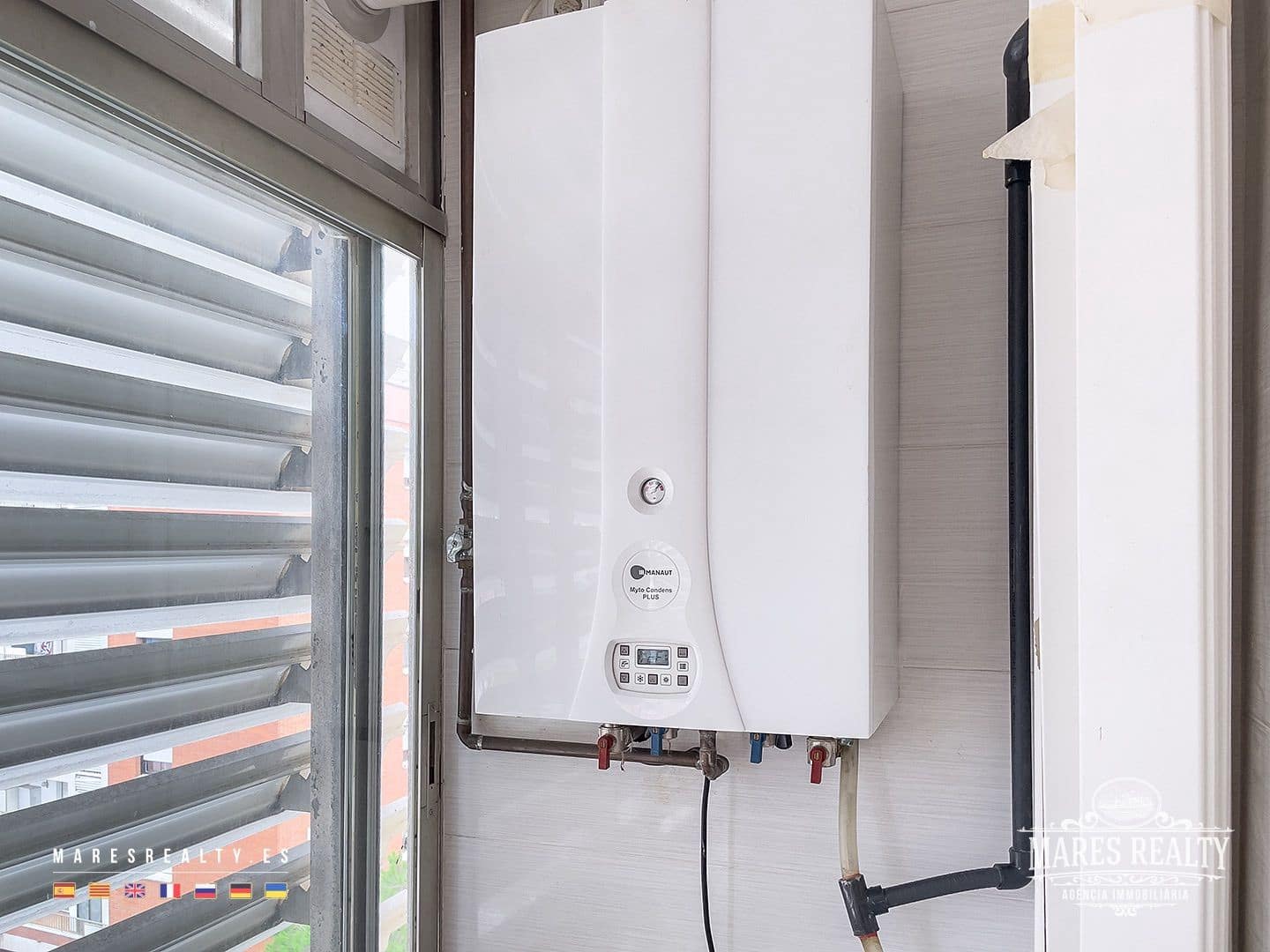 3 bedroom Flat for sale in Lloret de Mar with pool - € 198,000 (Ref: 7800891)