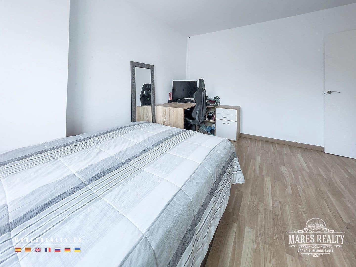 3 bedroom Flat for sale in Lloret de Mar with pool - € 198,000 (Ref: 7800891)