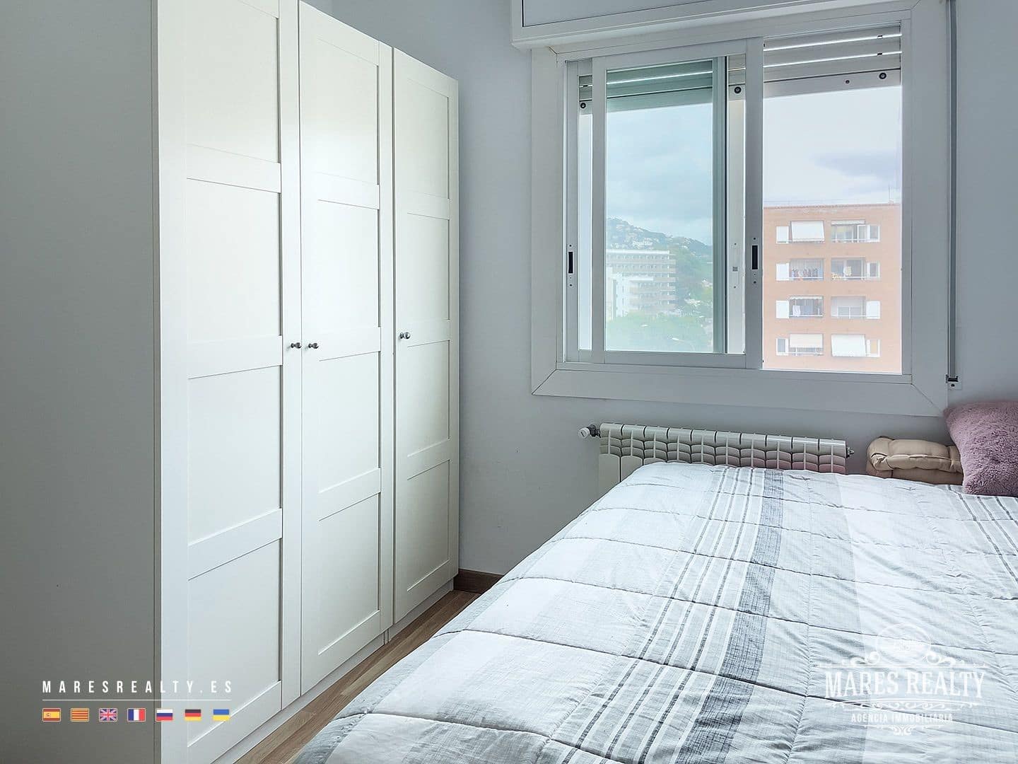 3 bedroom Flat for sale in Lloret de Mar with pool - € 198,000 (Ref: 7800891)