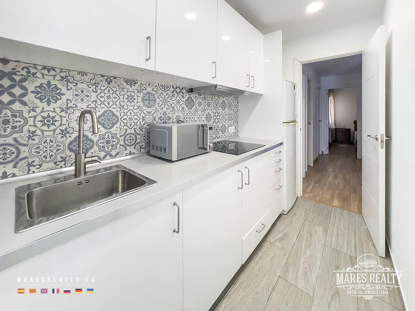 3 bedroom Flat for sale in Lloret de Mar with pool - € 198,000 (Ref: 7800891)