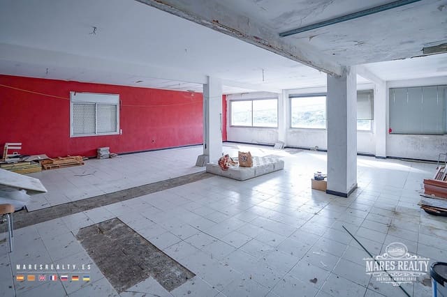 Commercieel te koop in Maçanet de la Selva - € 189.000 (Ref: 7818958)