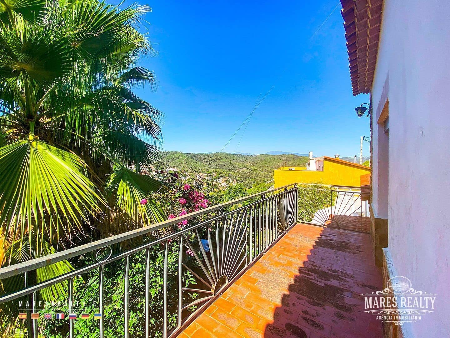 6 soveværelse Villa til salg i Argentona med garage - € 475.000 (Ref: 7830751)