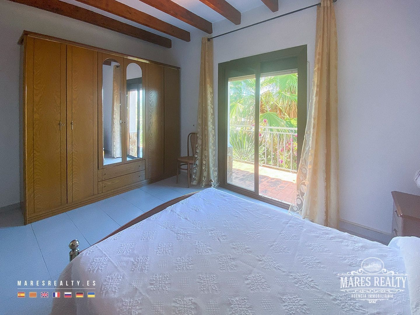 6 soveværelse Villa til salg i Argentona med garage - € 475.000 (Ref: 7830751)