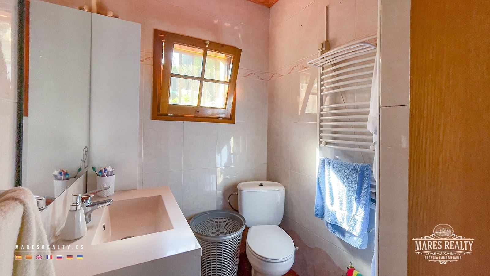 4 bedroom Villa for sale in Lloret de Mar with pool garage - € 290,000 (Ref: 7850216)