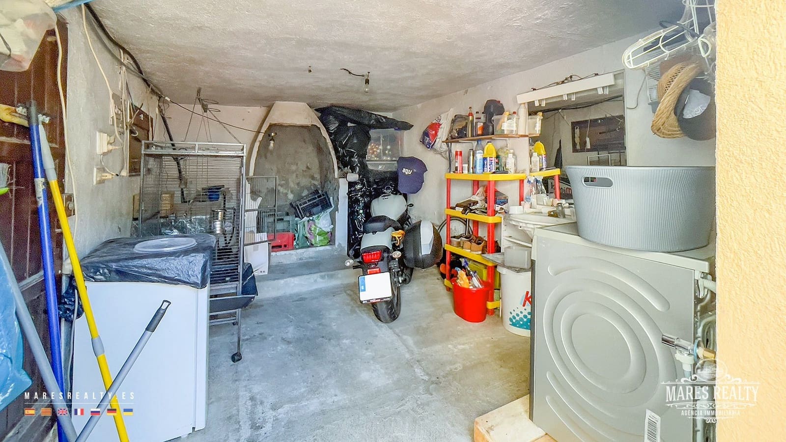 4 bedroom Villa for sale in Lloret de Mar with pool garage - € 290,000 (Ref: 7850216)