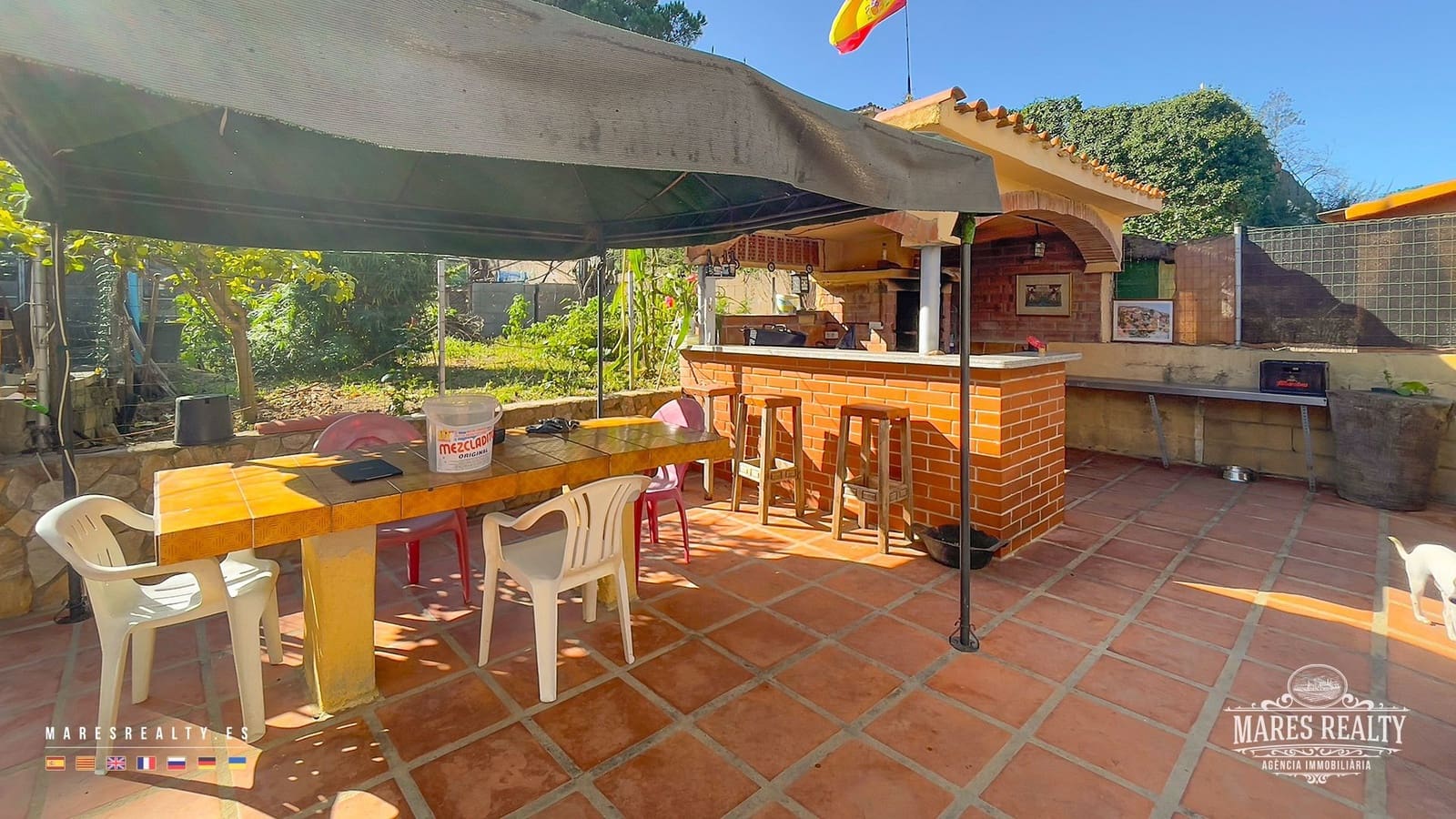 4 bedroom Villa for sale in Lloret de Mar with pool garage - € 290,000 (Ref: 7850216)